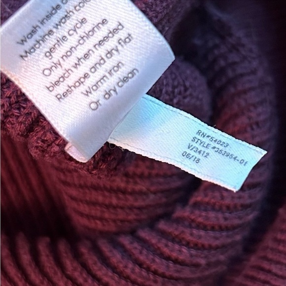 ATHLETA Rest Day Maroon Asymmetrical Thick Sweater Size Small - Picture 6 of 6